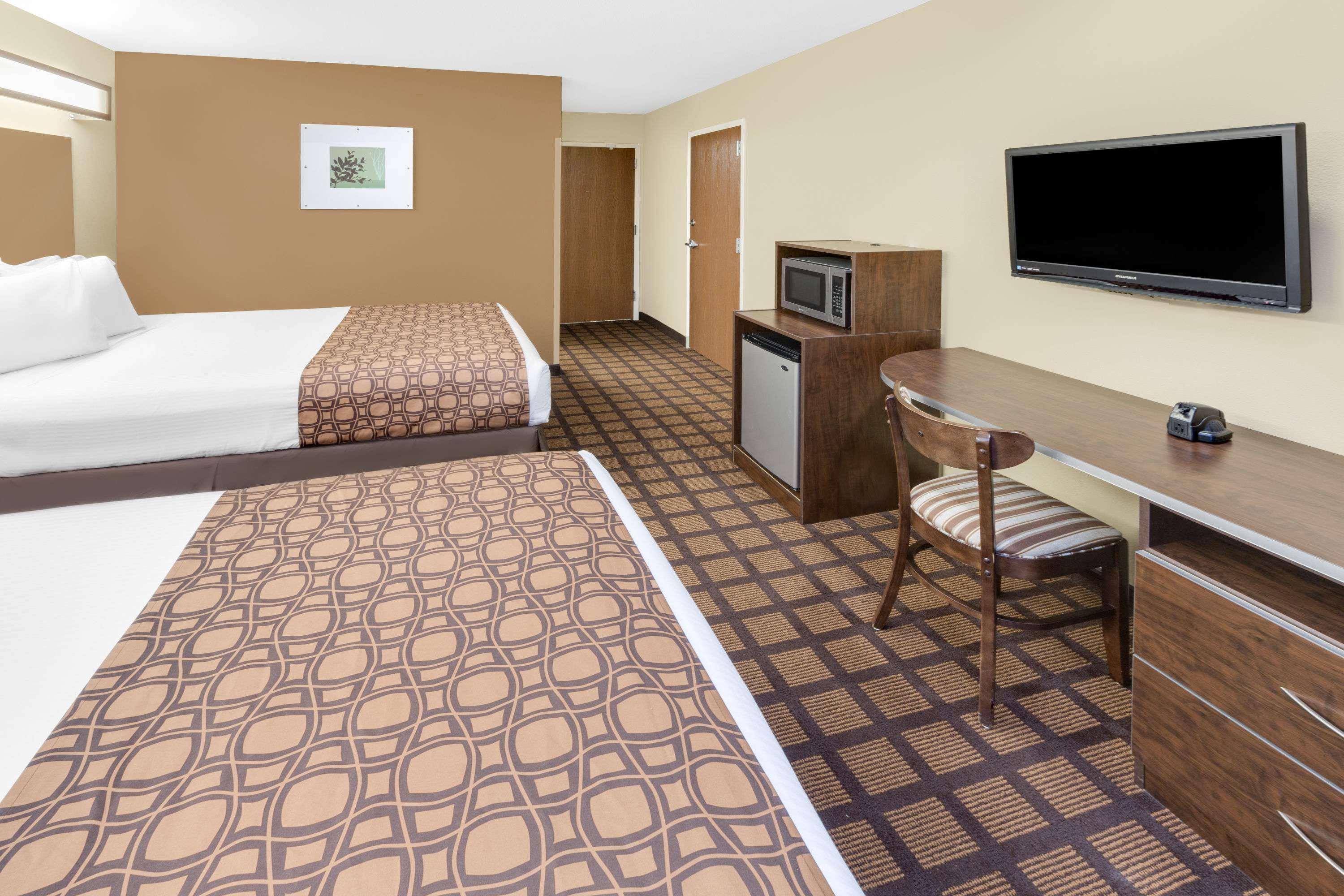 Microtel Inn & Suites By Wyndham Озарк Экстерьер фото
